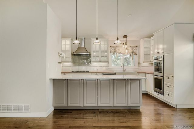 910 E 130th Drive, Thornton, CO 80241