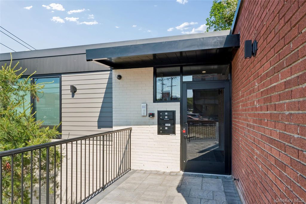 780 New York Avenue A, Huntington, NY 11043