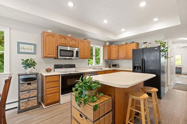 203 W Plain St, Wayland, MA 01778