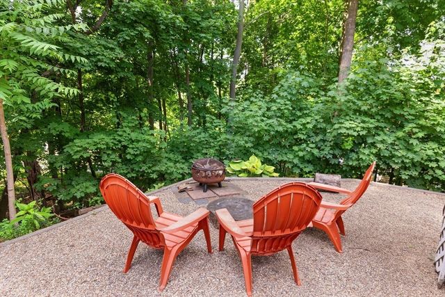 203 W Plain St, Wayland, MA 01778