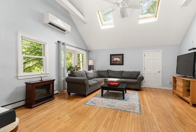 203 W Plain St, Wayland, MA 01778