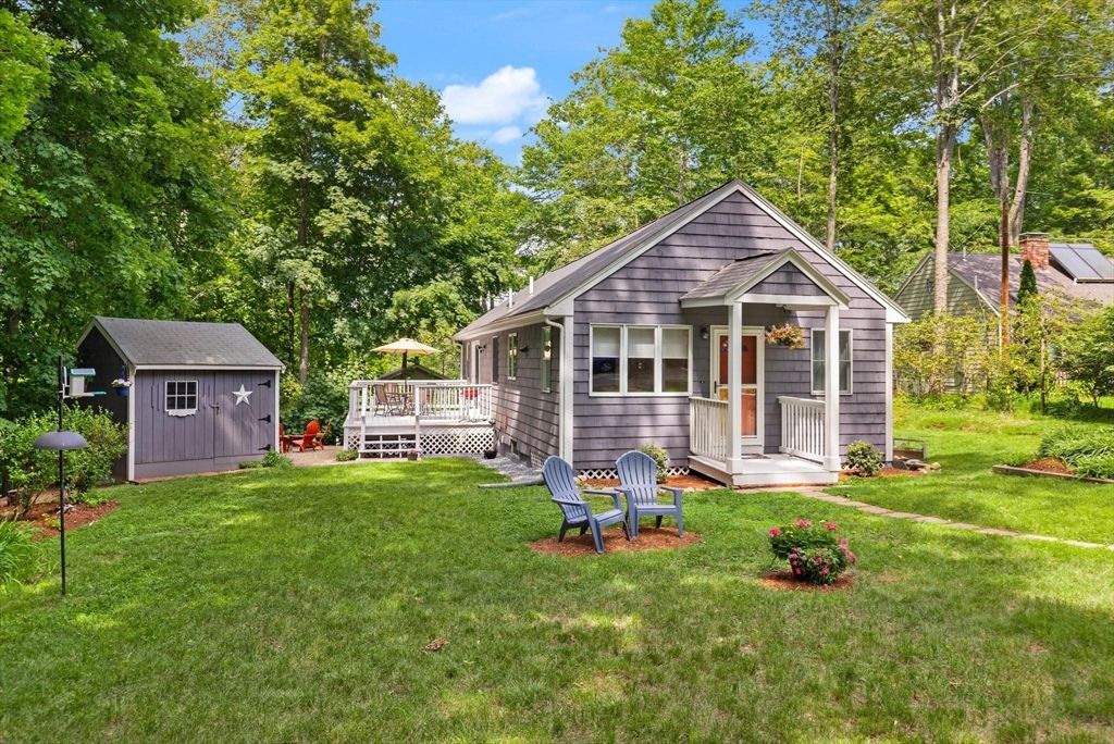 203 W Plain St, Wayland, MA 01778