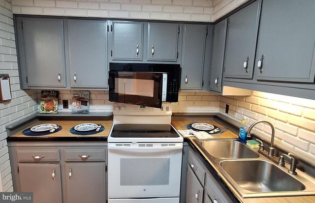 2008 WHITPAIN HLS, Blue Bell, PA 19422