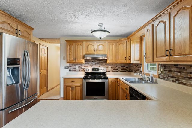 2035 Graham School Road, Gallipolis, OH 45631