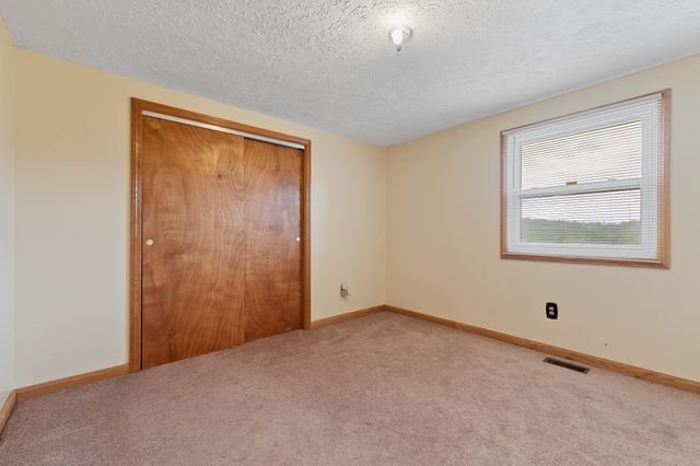 2035 Graham School Road, Gallipolis, OH 45631