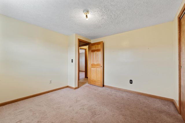 2035 Graham School Road, Gallipolis, OH 45631