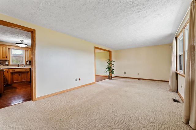 2035 Graham School Road, Gallipolis, OH 45631