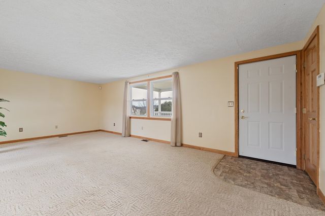 2035 Graham School Road, Gallipolis, OH 45631