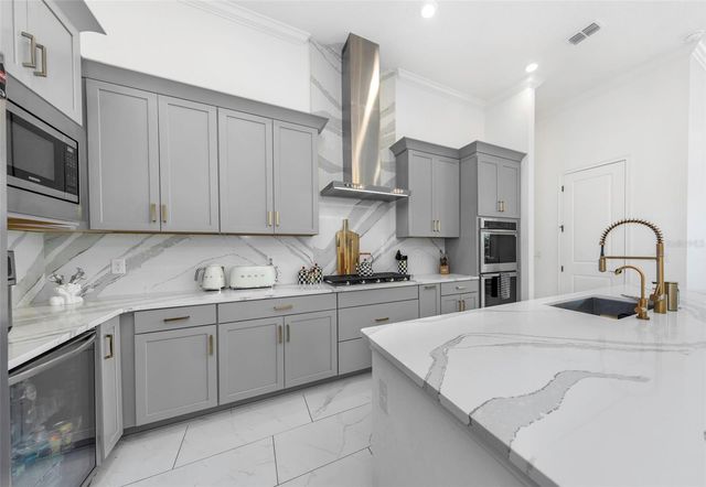 1016 SIGNET LOOP, Apollo Beach, FL 33572