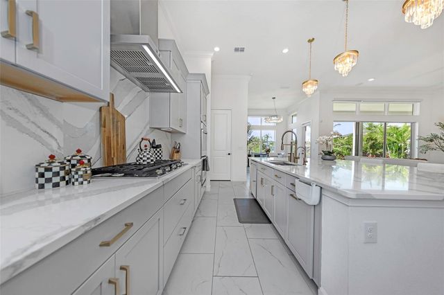 1016 SIGNET LOOP, Apollo Beach, FL 33572