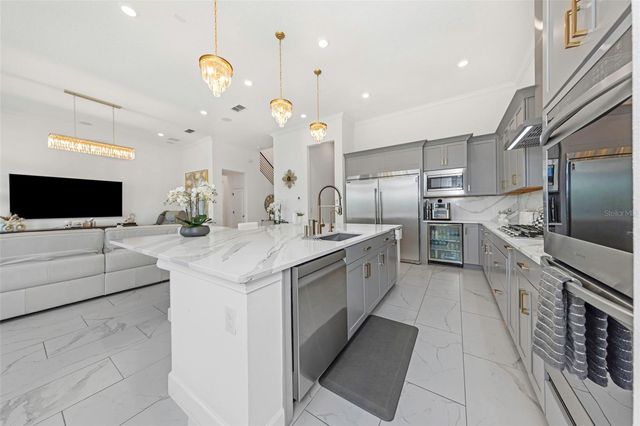 1016 SIGNET LOOP, Apollo Beach, FL 33572