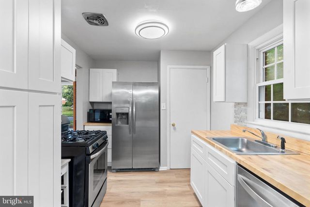6705 JEROME ST, Springfield, VA 22150
