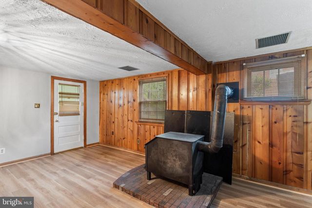 6705 JEROME ST, Springfield, VA 22150