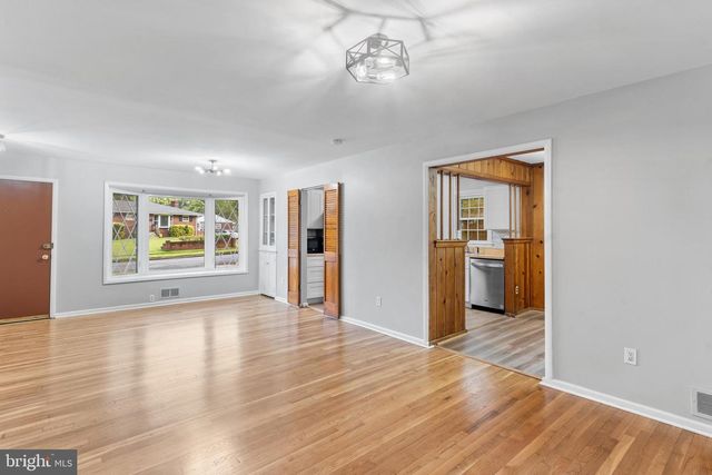 6705 JEROME ST, Springfield, VA 22150
