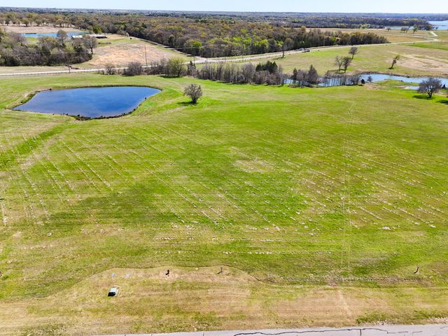 305 Sailview Court, Honey Grove, TX 75446