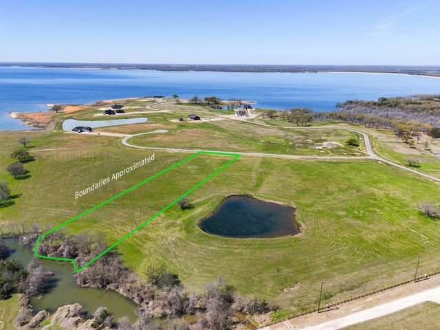 305 Sailview Court, Honey Grove, TX 75446