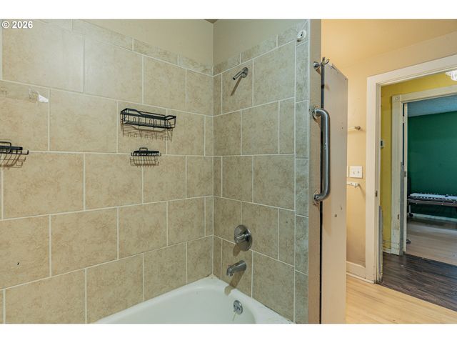 2160 Se 135TH Ave, Portland, OR 97233