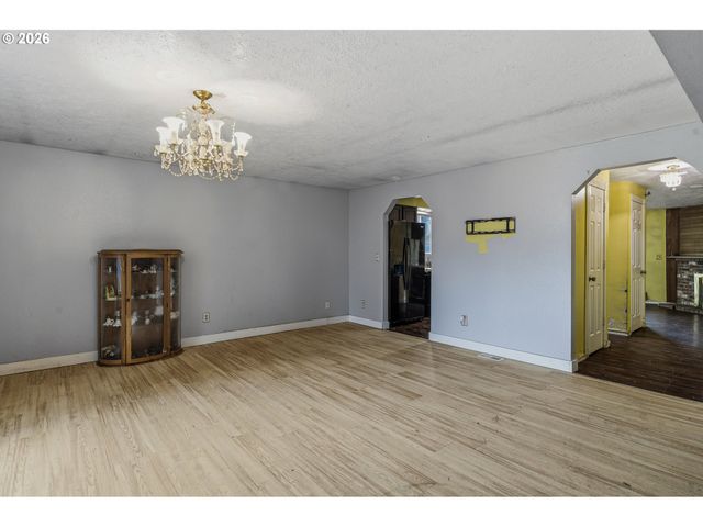 2160 Se 135TH Ave, Portland, OR 97233