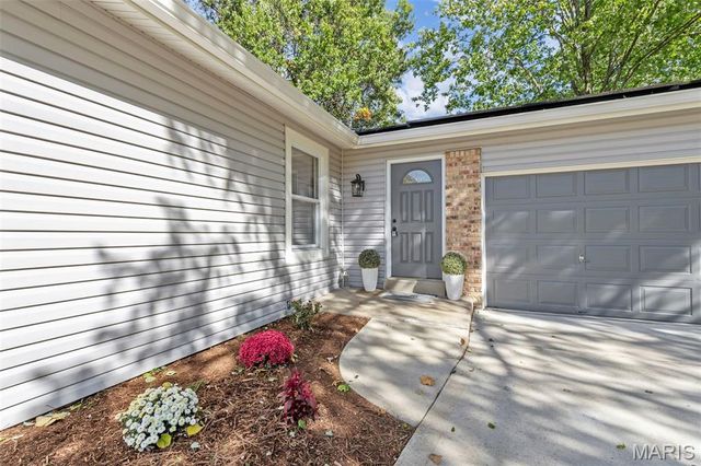 36 Longleaf Court, St Charles, MO 63303