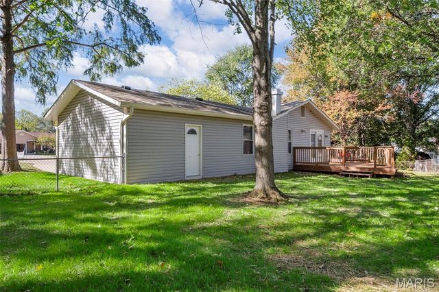 36 Longleaf Court, St Charles, MO 63303