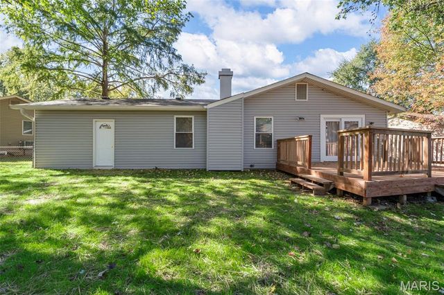 36 Longleaf Court, St Charles, MO 63303