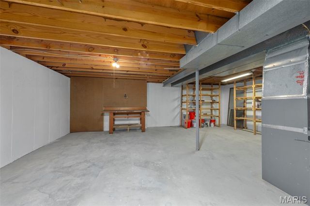 36 Longleaf Court, St Charles, MO 63303