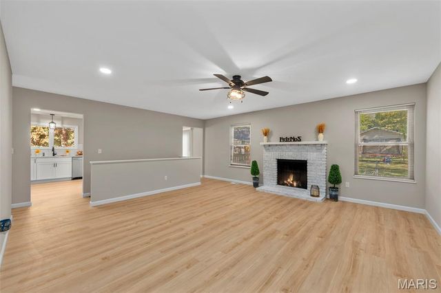 36 Longleaf Court, St Charles, MO 63303