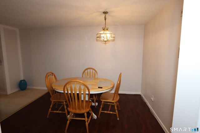140 Kane Street B9, West Hartford, CT 06119