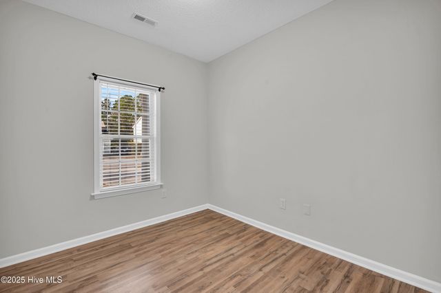 136 N Palm Drive, Winnabow, NC 28479