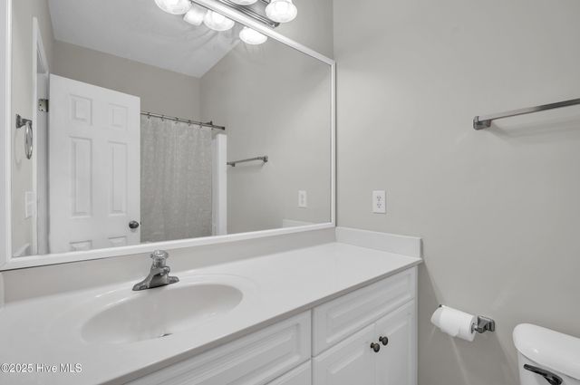 136 N Palm Drive, Winnabow, NC 28479