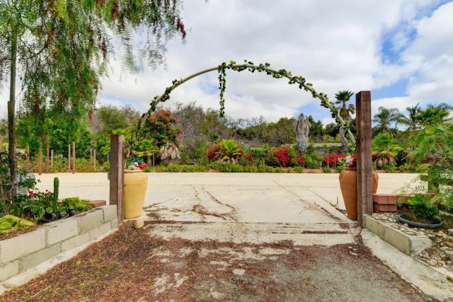 30015 Ridge Creek Rd, Valley Center, CA 92082