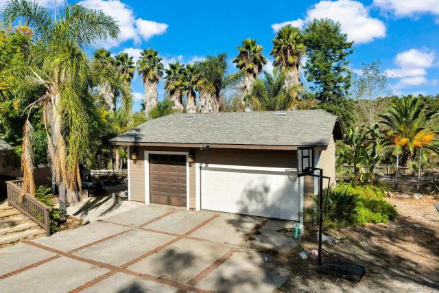 30015 Ridge Creek Rd, Valley Center, CA 92082
