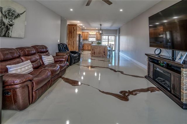 34536 W 231 Street, Edgerton, KS 66012