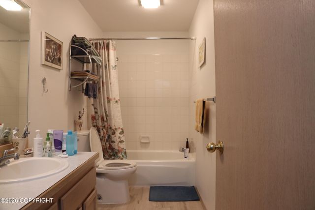 2330 Nash Circle, Anchorage, AK 99508