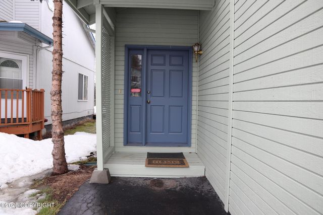 2330 Nash Circle, Anchorage, AK 99508