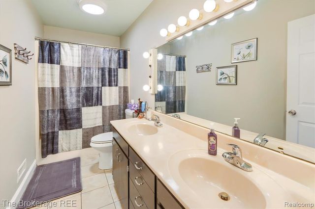 7310 Brewer Road, Flint, MI 48507