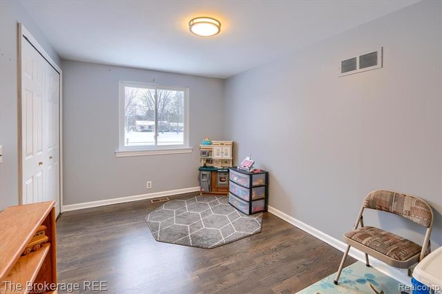 7310 Brewer Road, Flint, MI 48507