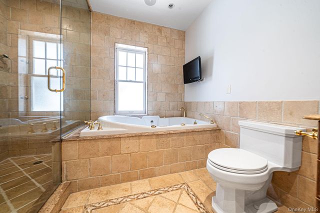 58 85th Street, Brooklyn, NY 11209