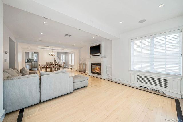 58 85th Street, Brooklyn, NY 11209