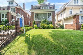 58 85th Street, Brooklyn, NY 11209