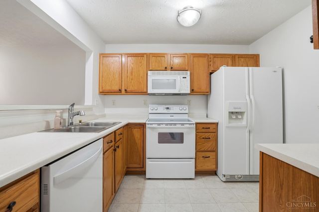 5443 Harbourwatch Way, Deerfield Twp., OH 45040