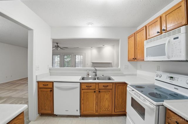 5443 Harbourwatch Way, Deerfield Twp., OH 45040