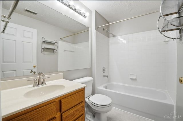 5443 Harbourwatch Way, Deerfield Twp., OH 45040