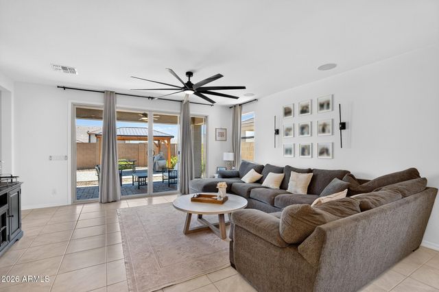 18585 W EL CORTEZ Place, Wittmann, AZ 85361