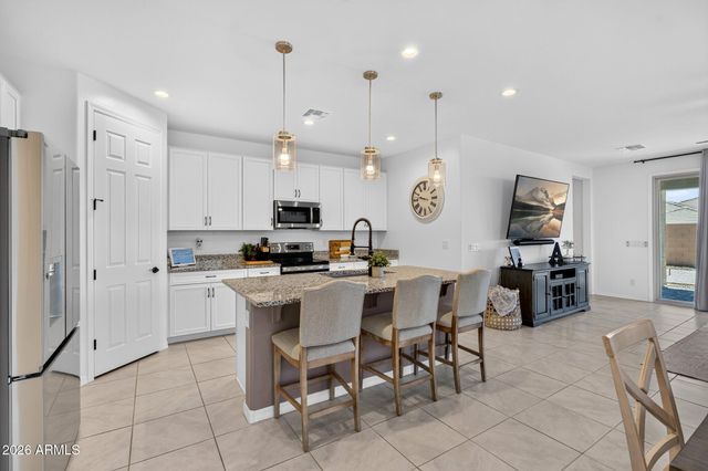18585 W EL CORTEZ Place, Wittmann, AZ 85361
