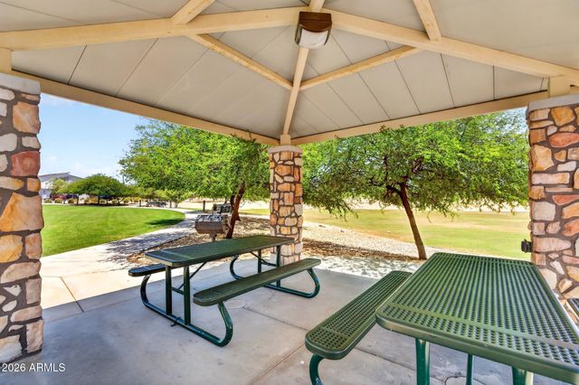 18585 W EL CORTEZ Place, Wittmann, AZ 85361