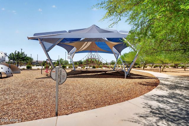 18585 W EL CORTEZ Place, Wittmann, AZ 85361
