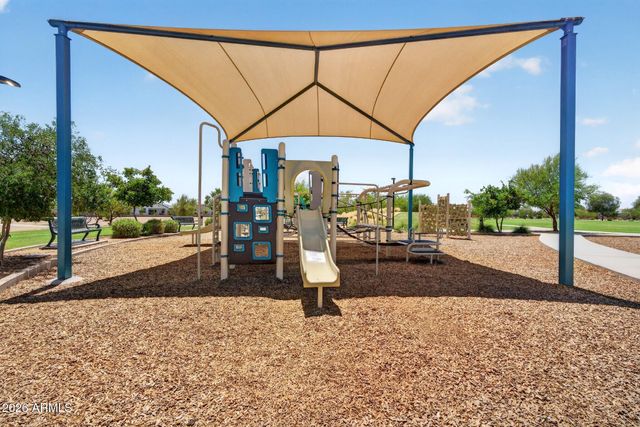 18585 W EL CORTEZ Place, Wittmann, AZ 85361