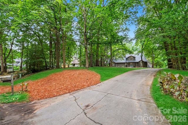 5042 Marci Lane, Belmont, NC 28012