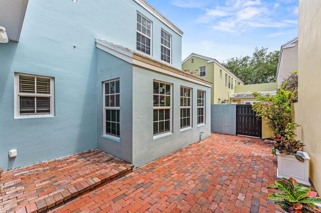 5908 Catesby Street, Boca Raton, FL 33433